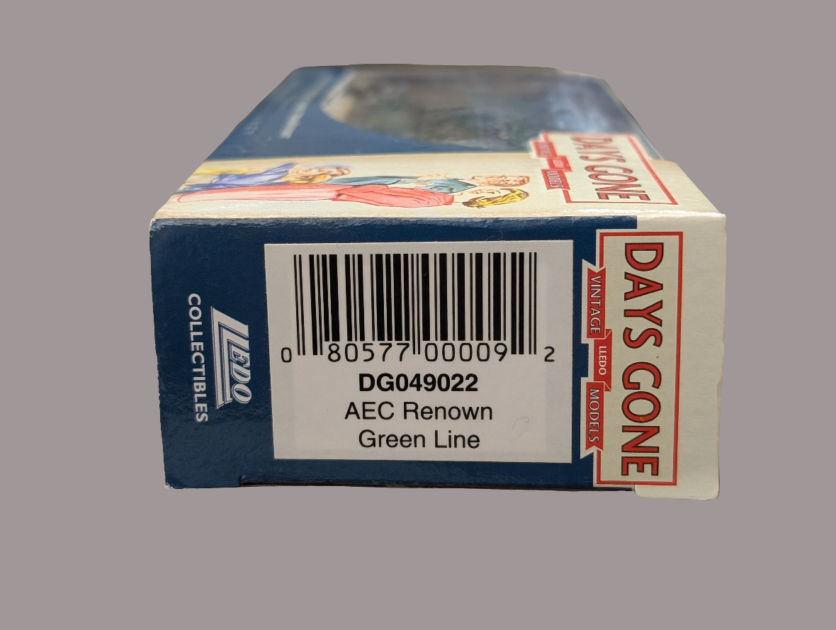 Pre-owned Lledo Days Gone AEC Renown Green Line bus, boxed, "Watford-London-Reigate"