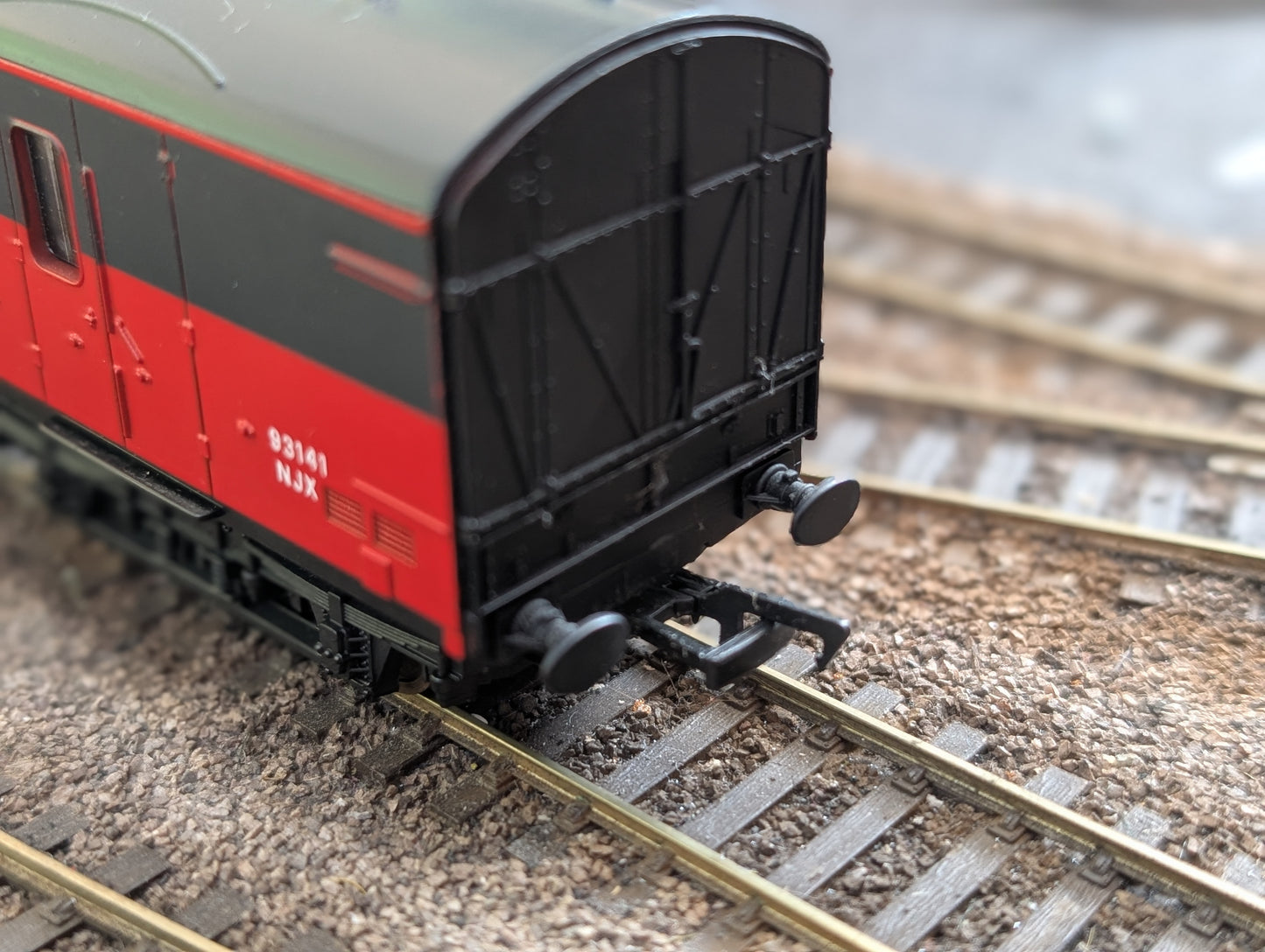Pre-owned Lima RES NJX GUV Parcels Van 93141, modified couplings, unboxed. OO gauge