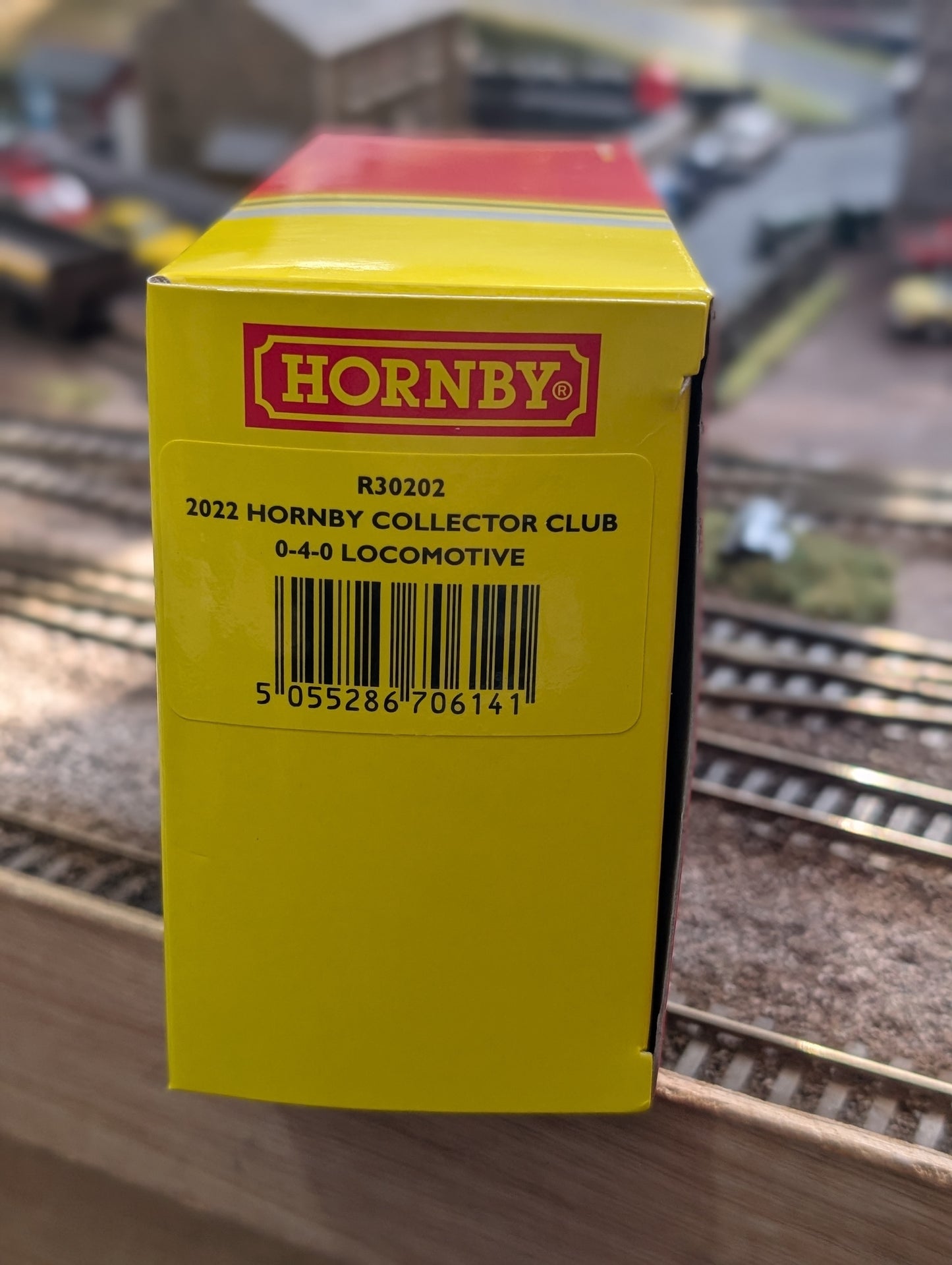Mint, like new, Hornby OO gauge R30202 2022 Hornby Collector Club 0-4-0 Locomotive "Triang Railways 70th"