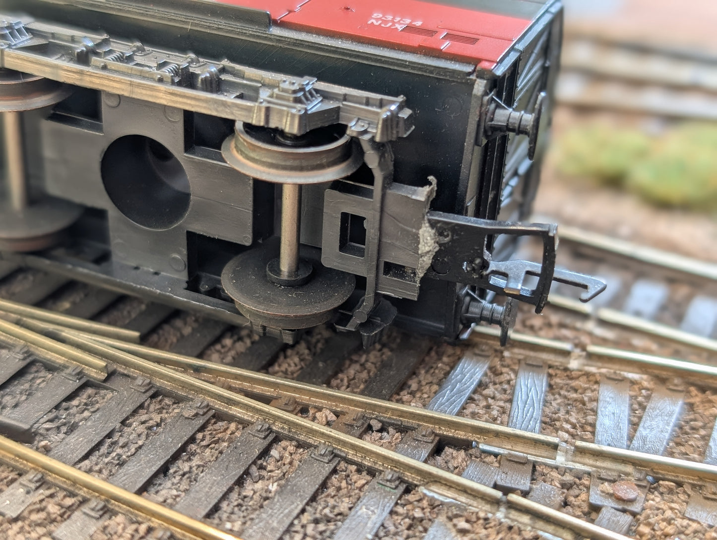 Pre-owned Lima L305640 Mk 1 NJX bogie parcel van 93134 in RES livery, altered couplings, see description, up to four available. (2) OO gauge