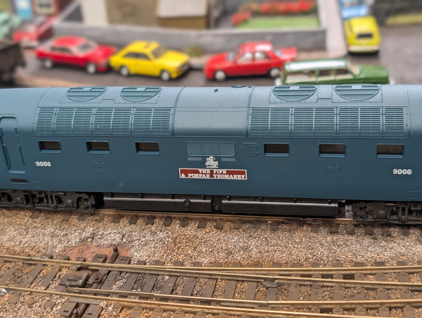 Pre-owned OO gauge Lima L201645 Class 55 Deltic 9006 "Fife and Forfar Yeomanry" in BR Blue
