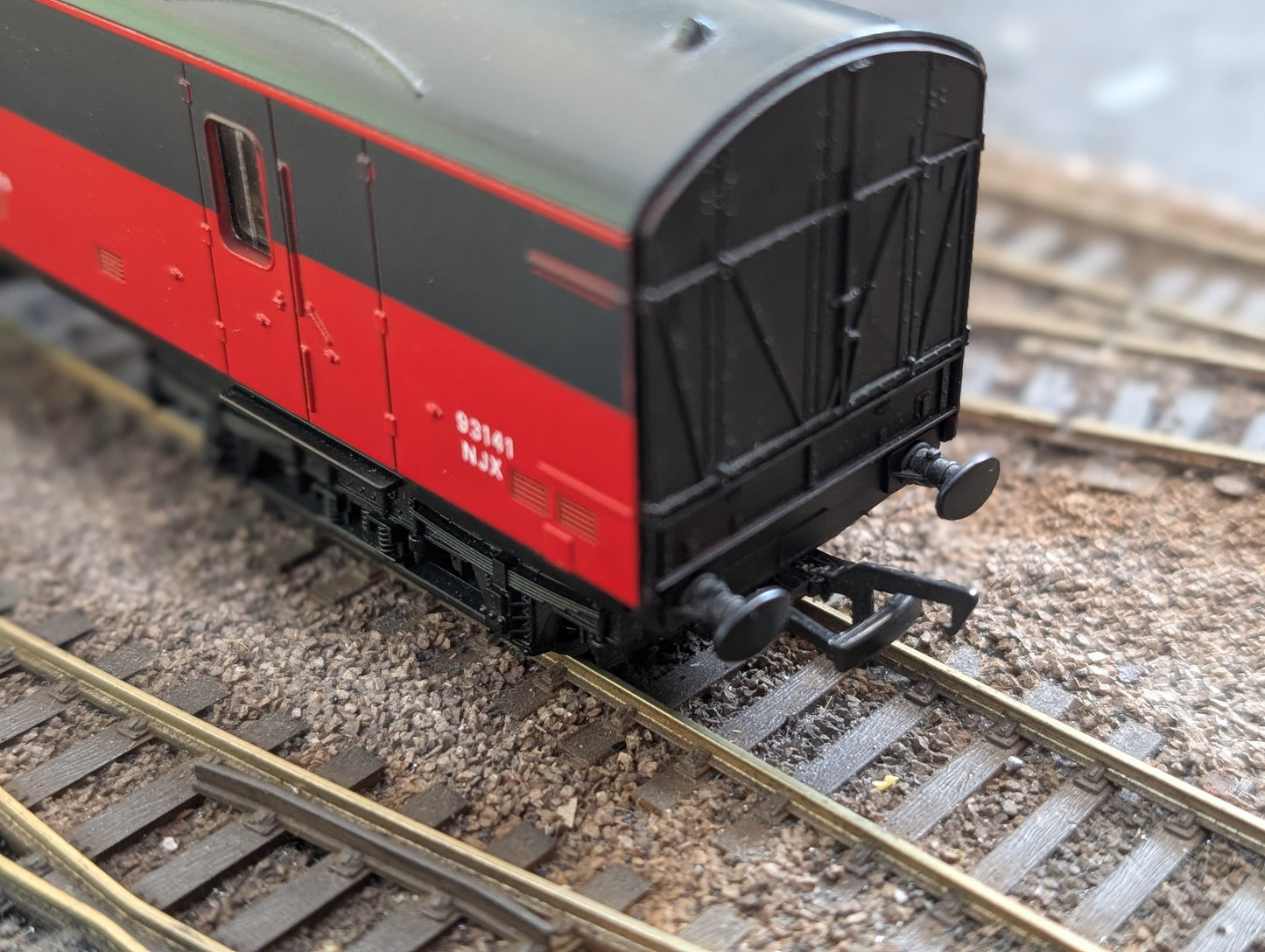 Pre-owned Lima RES NJX GUV Parcels Van 93141, modified couplings, unboxed. OO gauge