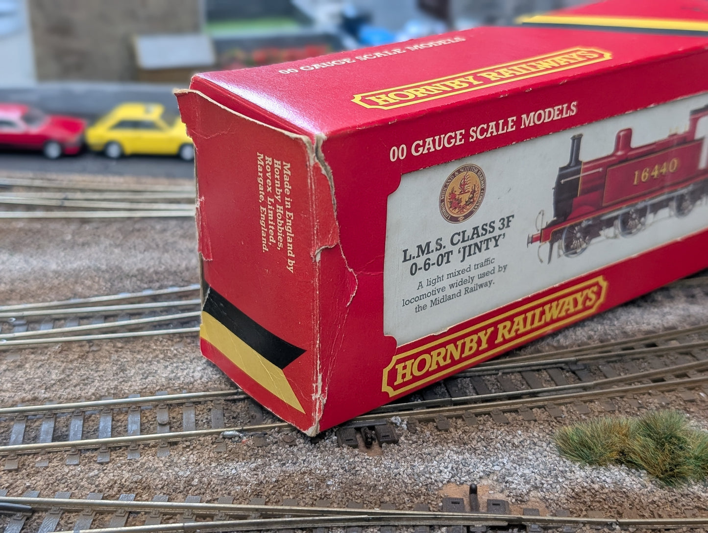 Pre-owned OO gauge Hornby R052-3F Class 3F Jinty 0-6-0T 16440 in LMS Maroon boxed