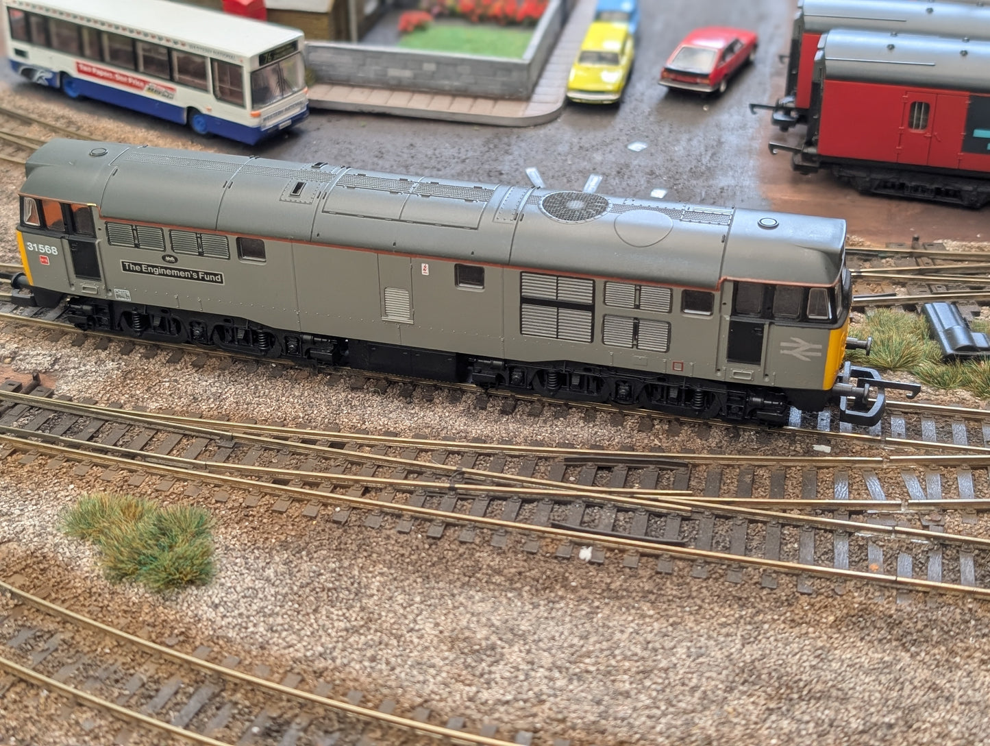 Pre-owned Lima L205094a Class 31 31568 in Departmental grey "The Enginemans Fund" unboxed, OO gauge