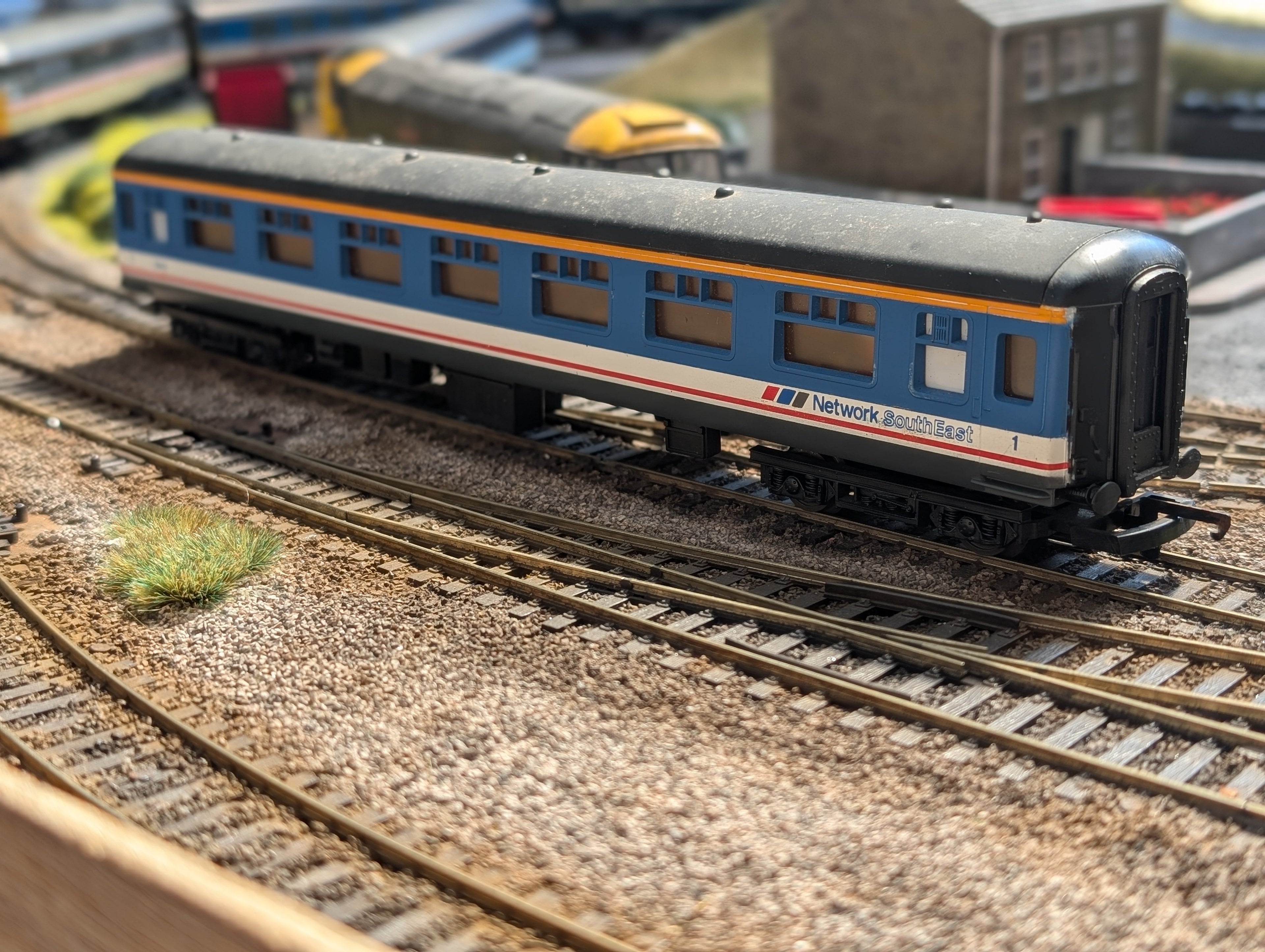 OO gauge passenger carriages, mail and parcels vehicles