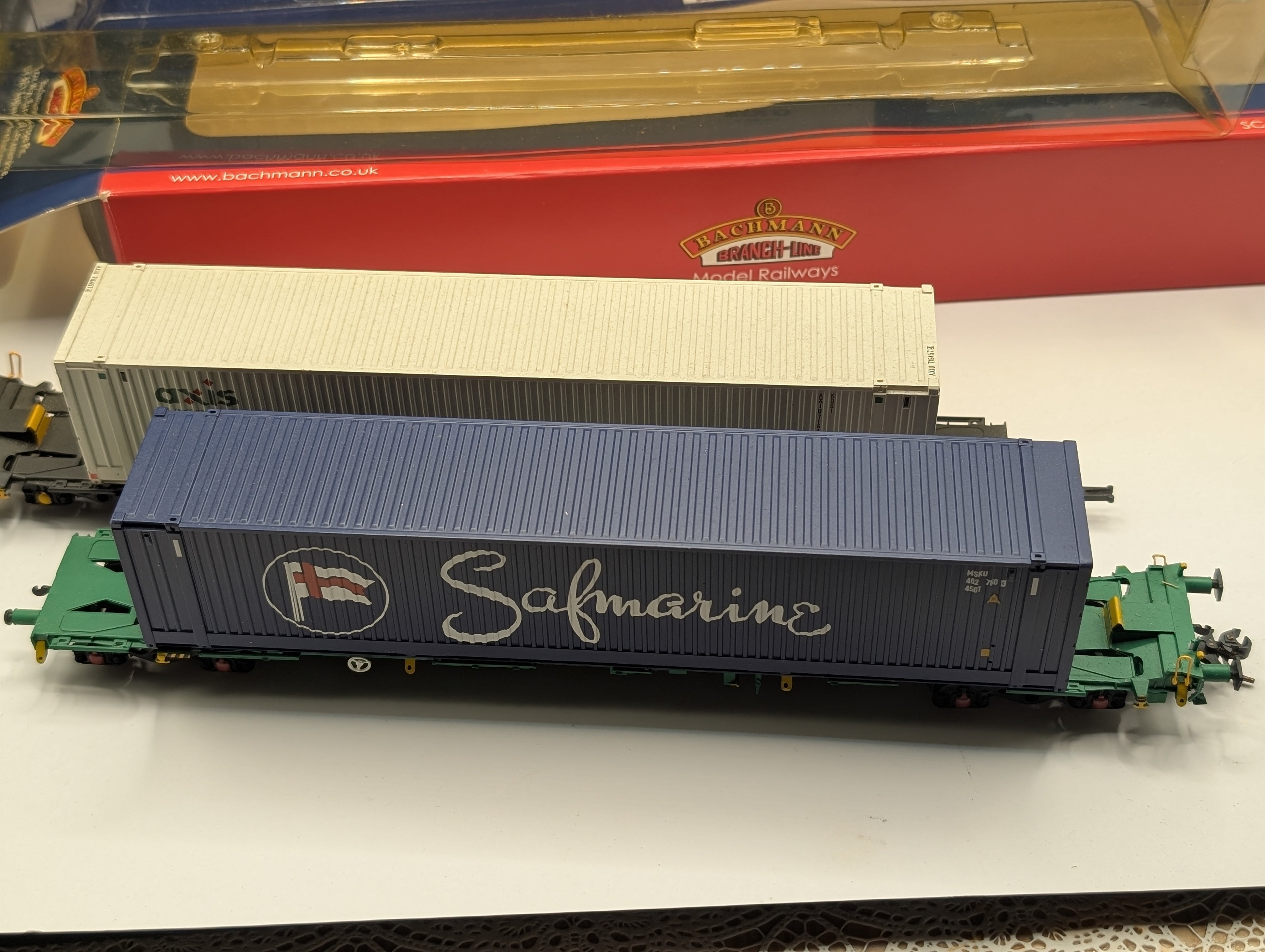 Pre-owned Bachmann Branchline Intermodal Wagon Lot: "Safmarine" & "Axis" (OO Scale) READ DESCRIPTION, TWO WAGONS ONLY