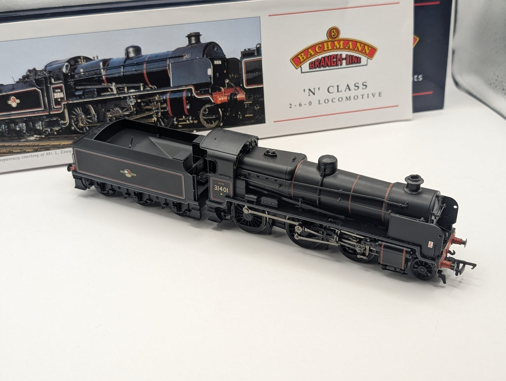 Bachmann Branchline 32-162 N Class 31401 BR Black Late Crest Slope Sided Tender - OO Gauge (Pre-owned, Boxed)