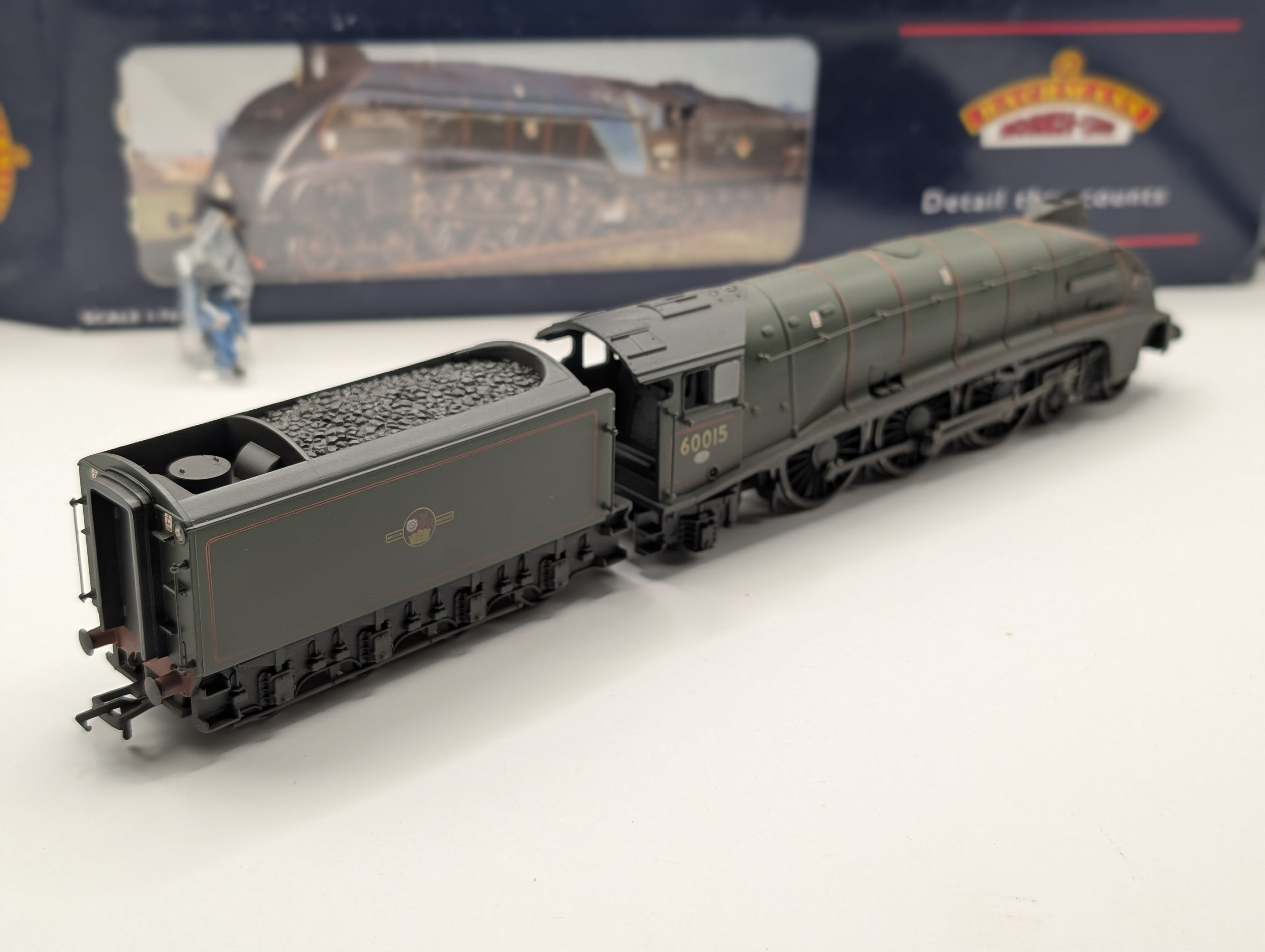 Bachmann OO Gauge 31-960A Class A4 60015 "Quicksilver" BR Green Late Crest (Factory Weathered) – Boxed with Accessories