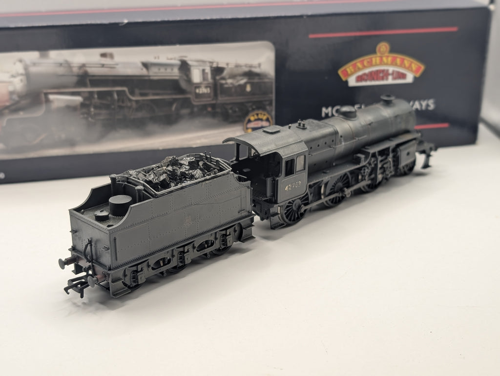 Bachmann 32-179 Crab 42763 BR Lined Black Early Emblem Weathered OO Gauge Boxed