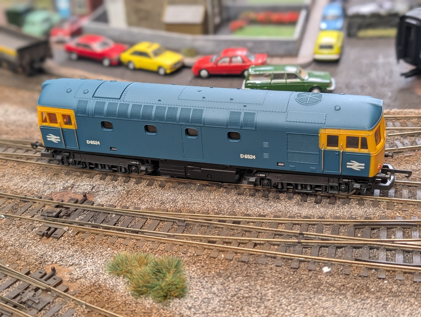 Pre-owned OO gauge The Lima L205114A Class 33 “D6524” in BR Blue