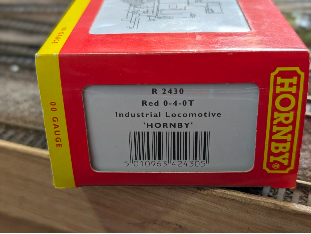 Pre-owned Hornby OO gauge R2430 Hornby Special 0-4-0T Locomotive, very good boxed