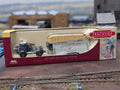 Lledo Trackside DG149004 AEC Flatbed Trailer & Load – Pickfords – 1:76 Scale