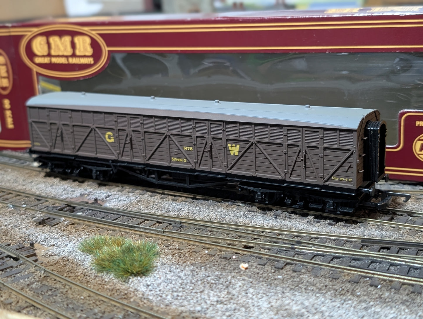 Pre-owned Airfix GMR (Great Model Railways)  OO gauge 54306 GWR Siphon G Milk Van 1478, boxed