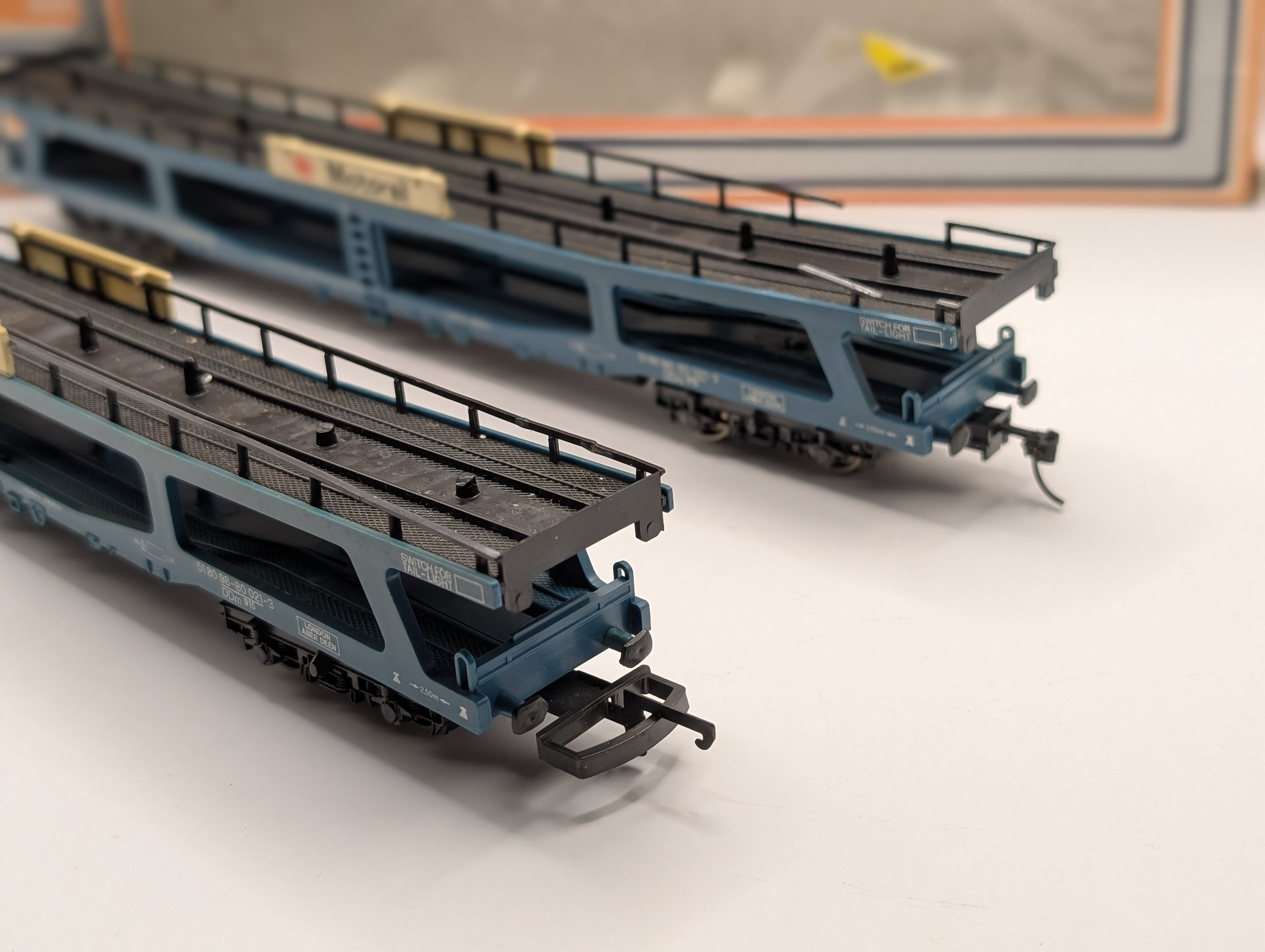 Lima OO Gauge Blue Bogie Car Transporter Wagons Pair - Kadee Modified - Boxed (Spares/Repair)