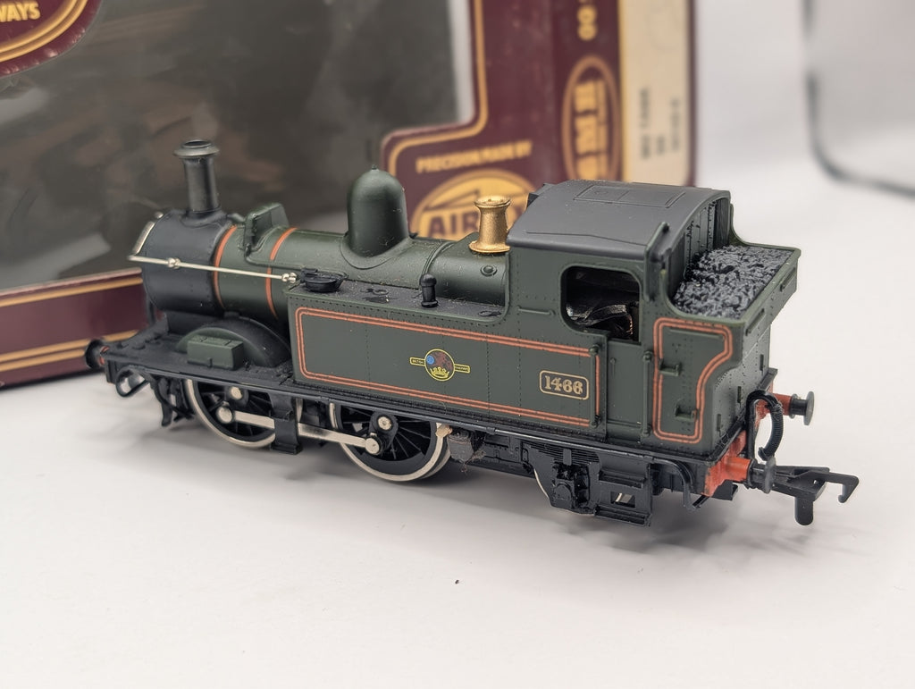 Pre-owned GMR (Airfix) 0-4-2 14xx Tank Locomotive - 1466 in BR Green (OO Scale)