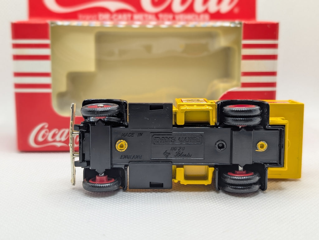 Lledo Days Gone DG20 Ford Model A Stake Truck - Coca-Cola Yellow with Red Barrels (Boxed)