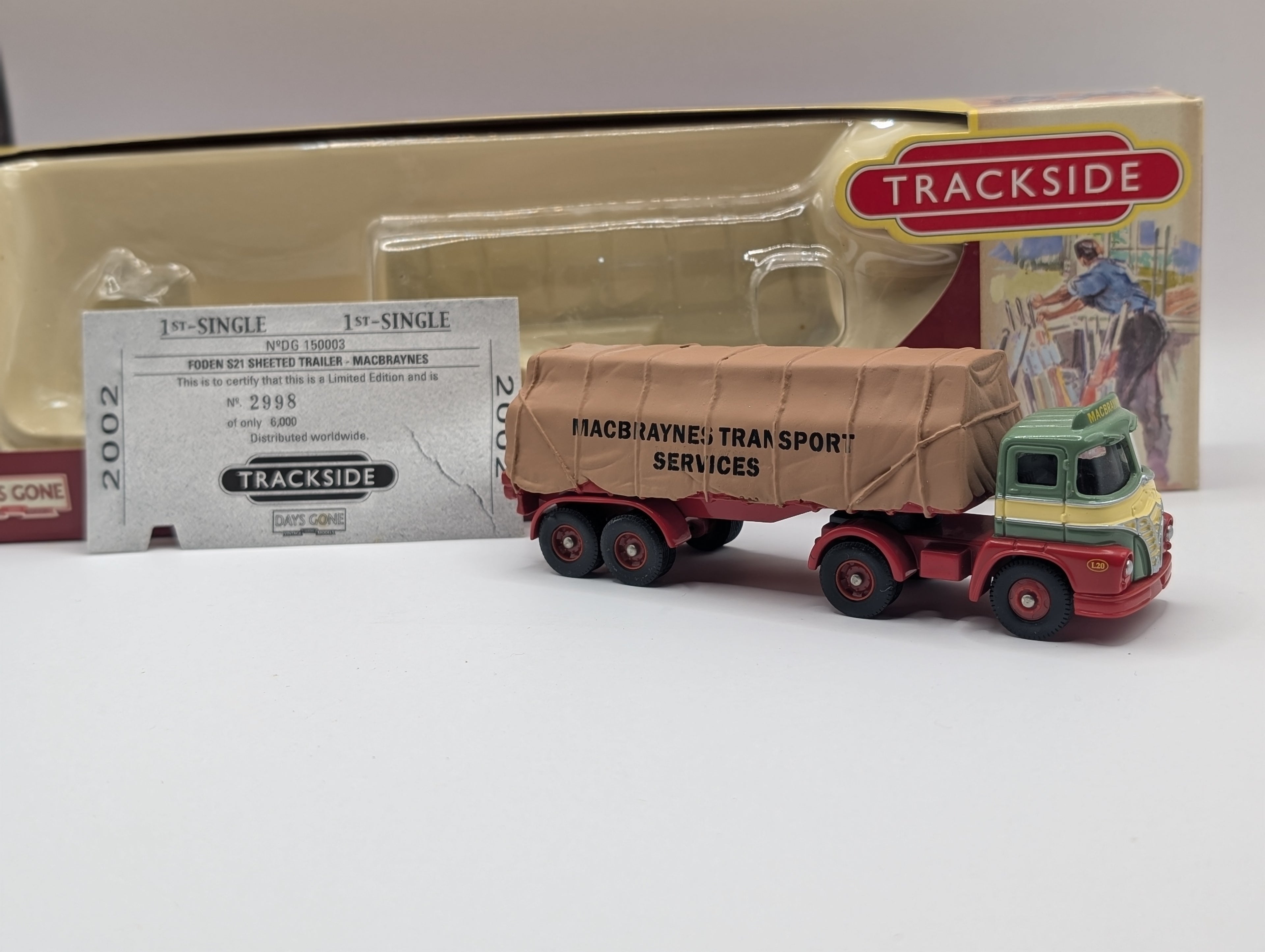 Lledo Trackside DG150003 Foden S21 Sheeted Trailer - Macbraynes (1:76 Scale)