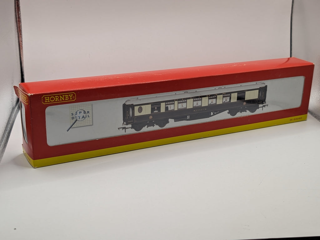 Hornby R4143A OO Gauge Pullman 1st Class Parlour Car "Niobe" with Working Table Lights – Pre-Owned, Excellent Boxed Condition