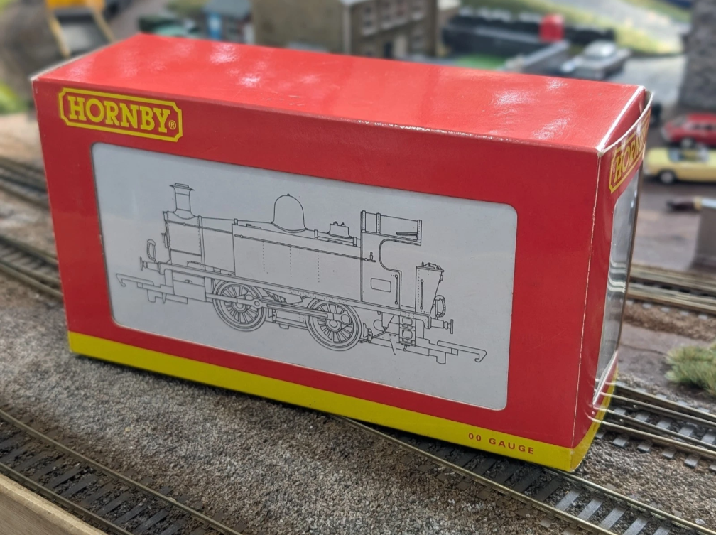 Pre-owned Hornby OO gauge R2430 Hornby Special 0-4-0T Locomotive, very good boxed