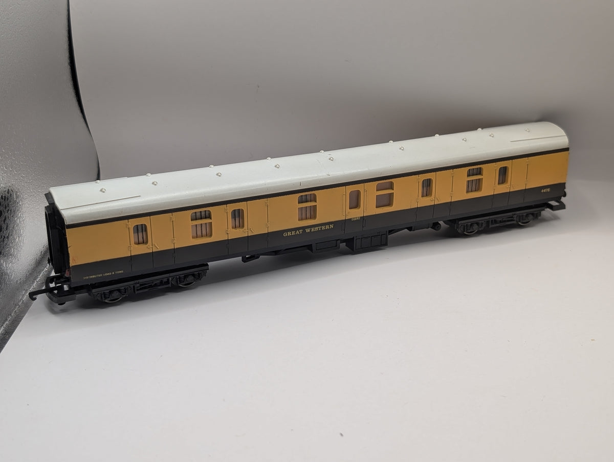 Job lot Lima and Hornby GWR coaches including restaurant car