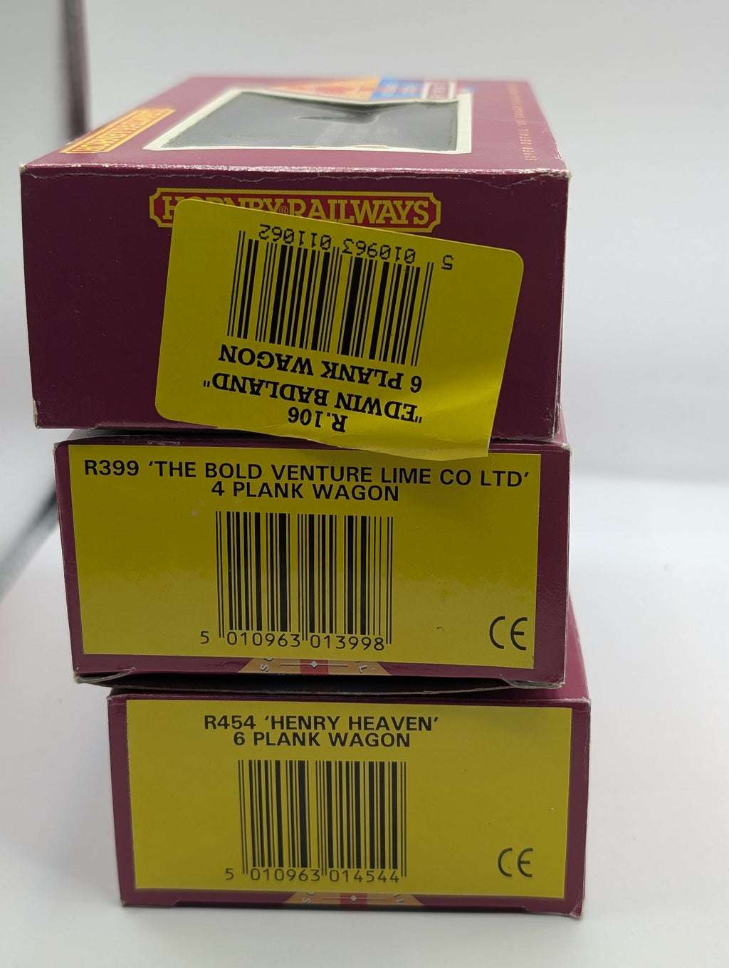 Hornby OO Gauge Vintage Private Owner Wagon Bundle (3-Pack) - Boxed R454, R106, R399