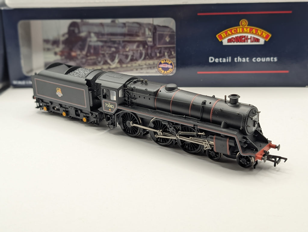 Bachmann 32-502 Standard Class 5MT 73082 "Camelot" BR Black Early Emblem (Boxed, Good/Runs OK)