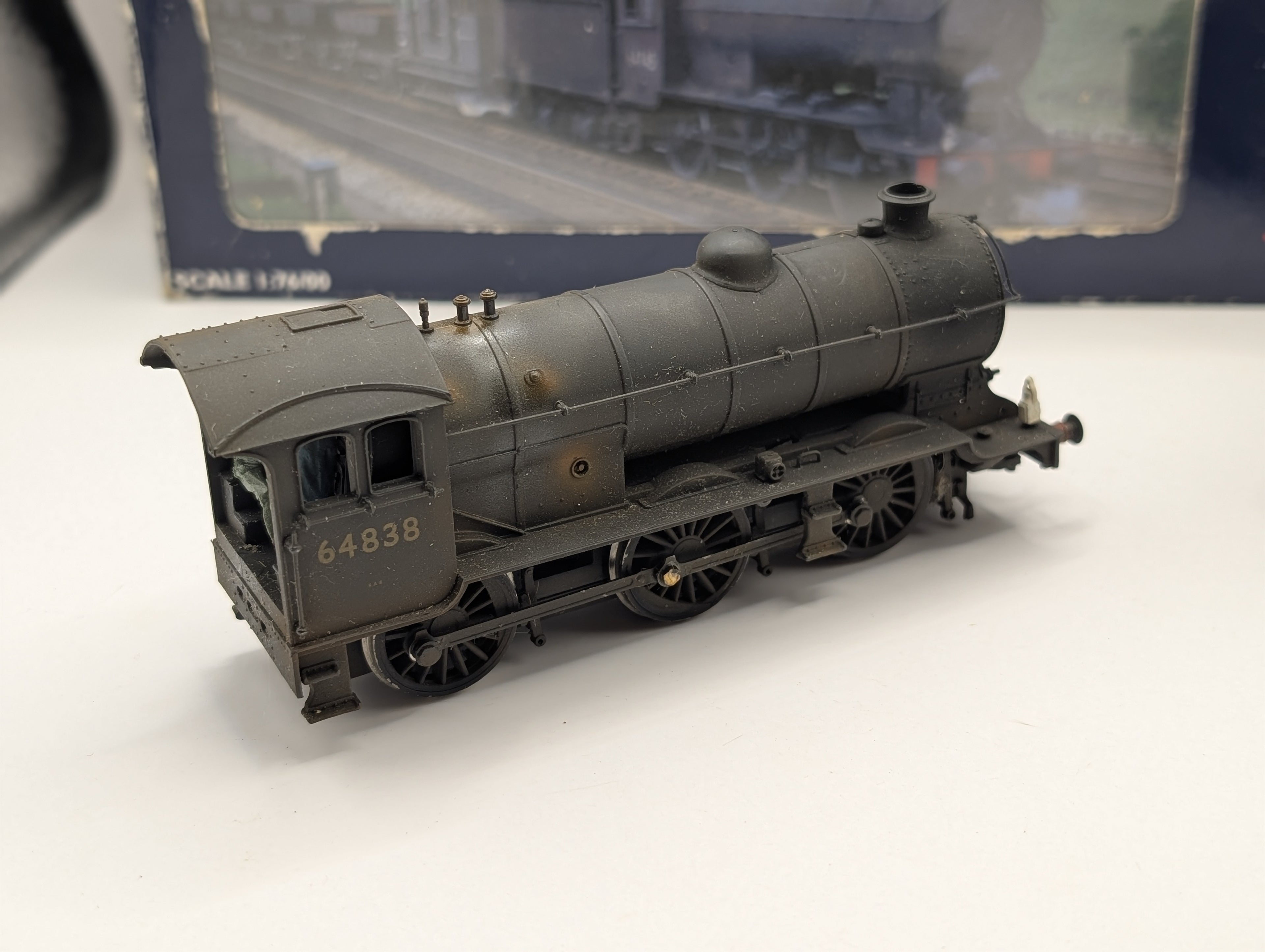 Bachmann OO Gauge 31-865 Class J39 0-6-0 No. 64838 BR Black Late Crest (Weathered) – Boxed, Tested Runner