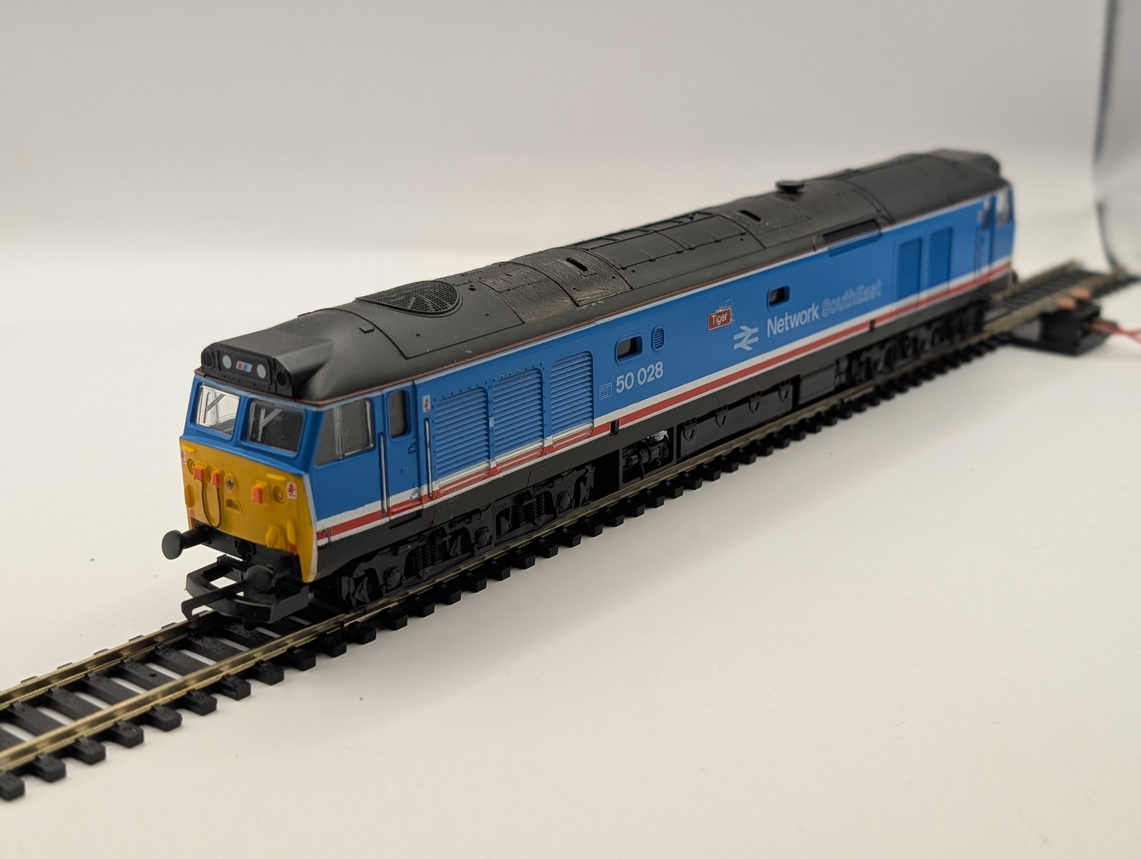 Vintage Lima OO Gauge Class 50 50028 "Tiger" - Revised Network SouthEast - Unboxed