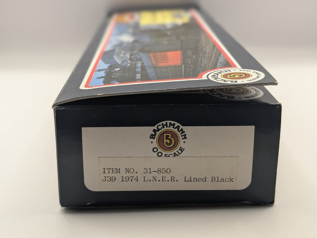 Bachmann 31-850 J39 0-6-0 1974 LNER Lined Black Loco & Tender OO Gauge Boxed