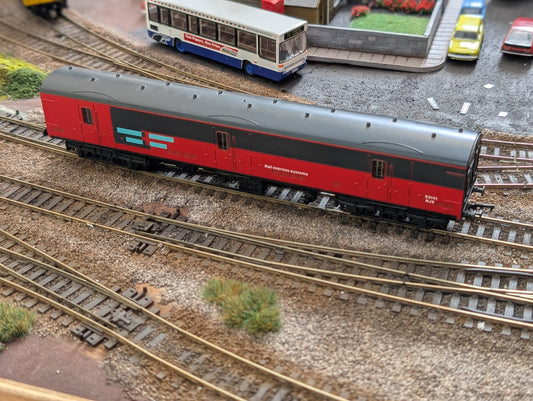 Pre-owned Lima RES NJX GUV Parcels Van 93141, modified couplings, unboxed. OO gauge