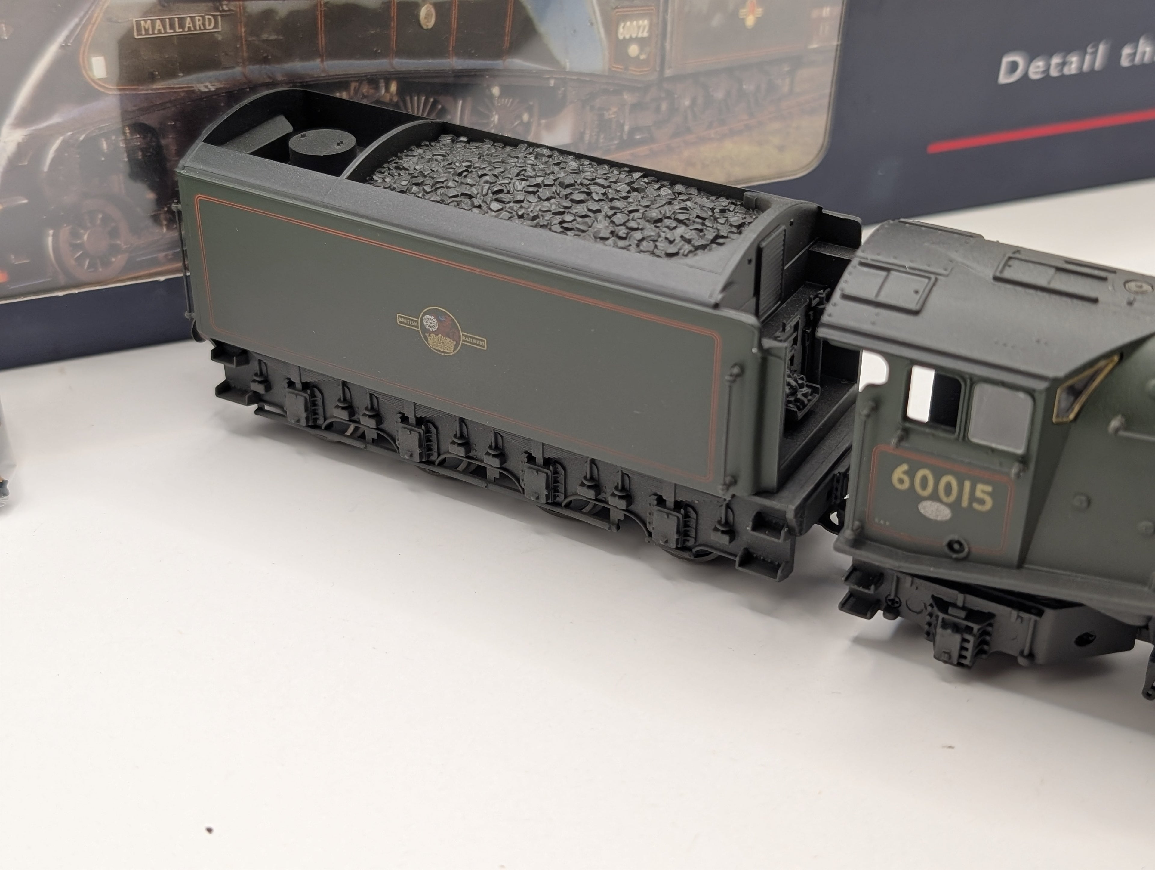 Bachmann OO Gauge 31-960A Class A4 60015 "Quicksilver" BR Green Late Crest (Factory Weathered) – Boxed with Accessories