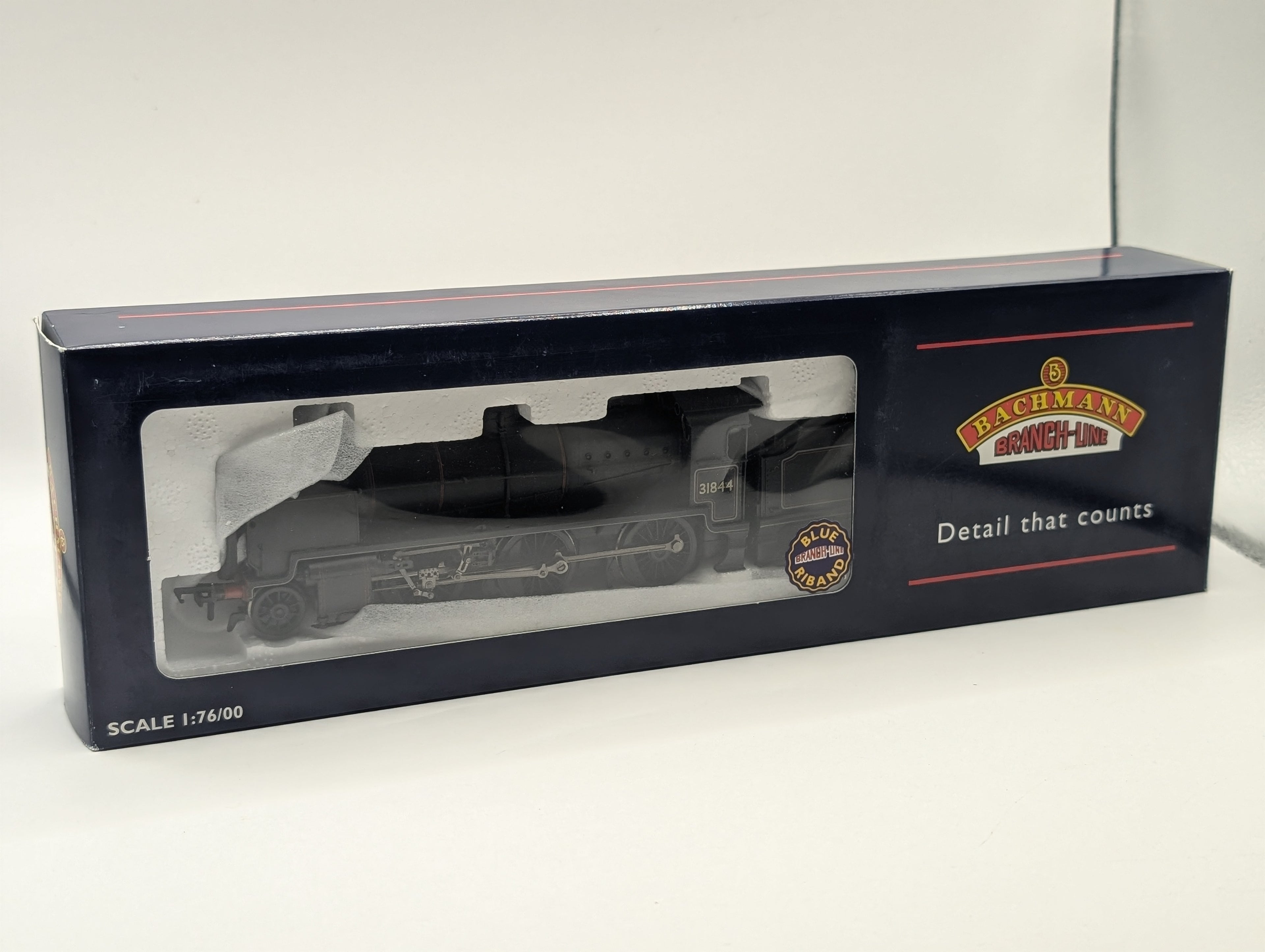 Pre-owned Bachmann Branchline 32-156 N Class 2-6-0 Locomotive - 31844 in BR Lined Black (Early Emblem, Factory Weathered, OO Scale)