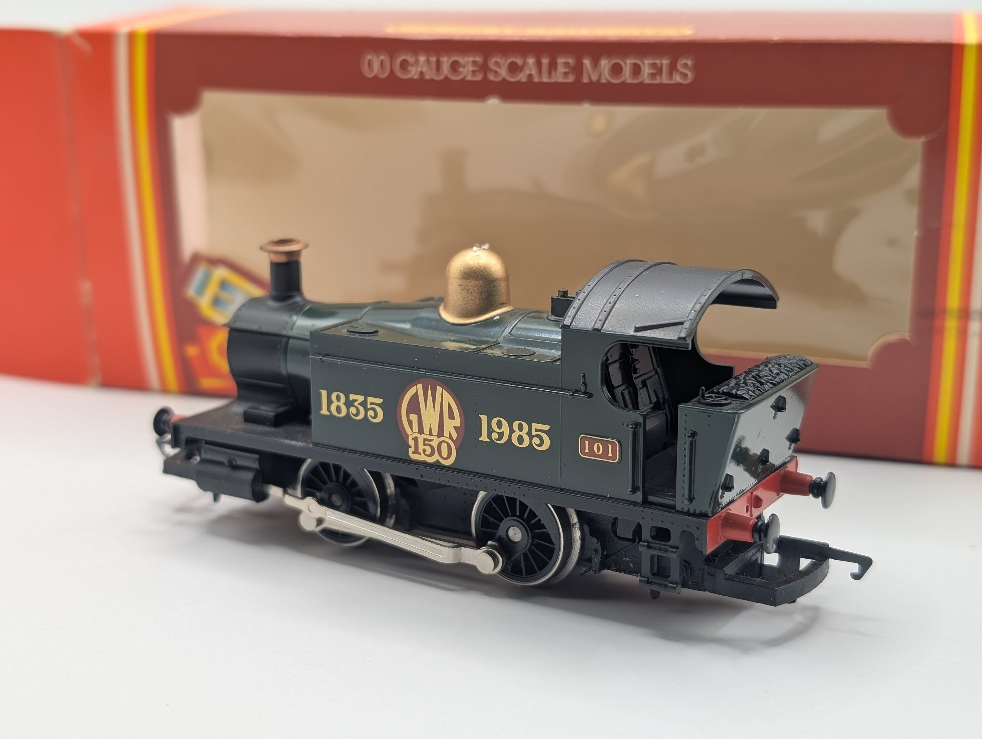 Pre-owned Hornby R.173 0-4-0 Tank Locomotive - GWR "150" Anniversary Edition (OO Scale)