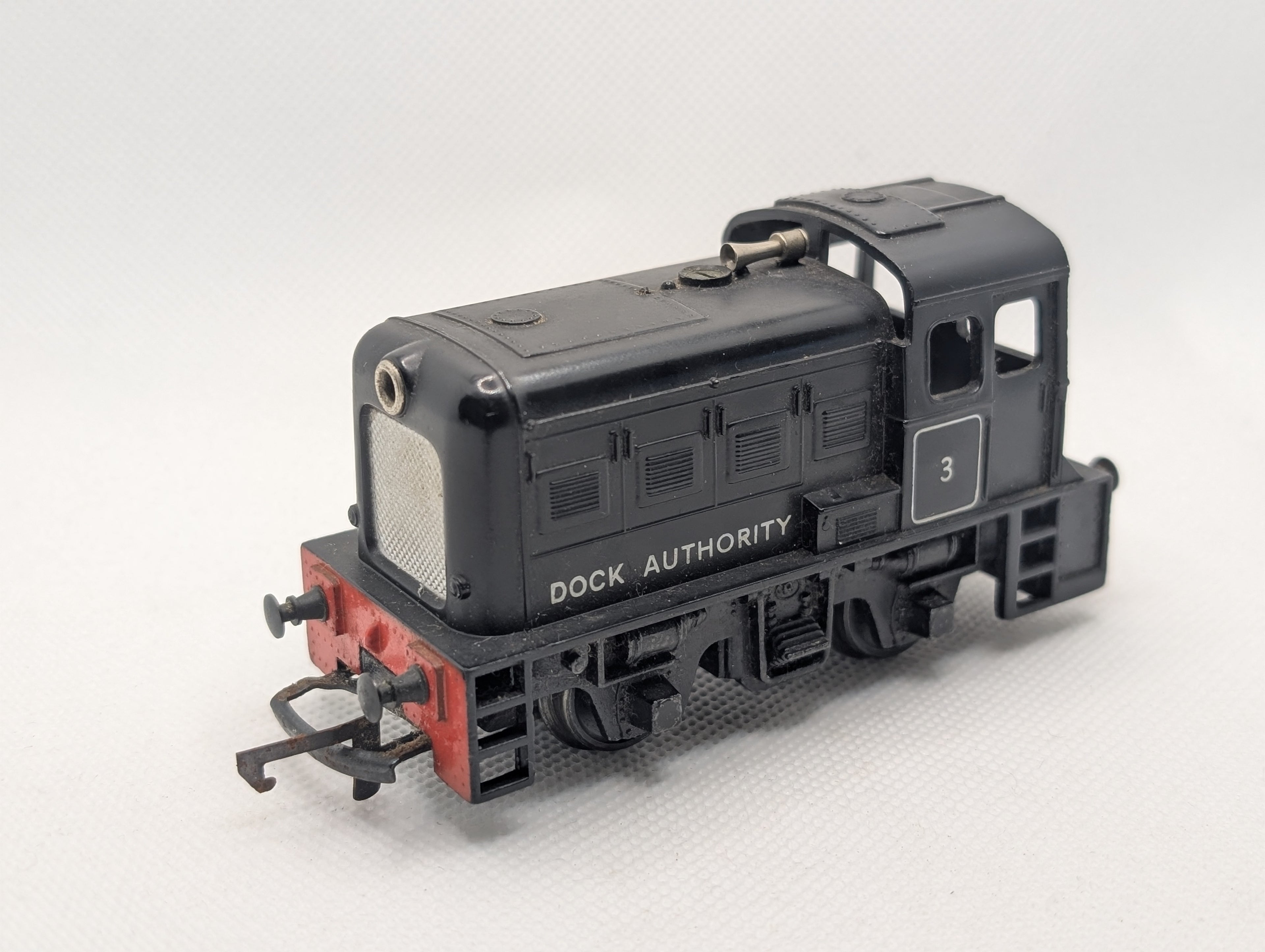 Tri-ang R253 OO Gauge Dock Authority 0-4-0 Black Diesel Shunter Loco - Tested Runner (Working Headlight, Unboxed)