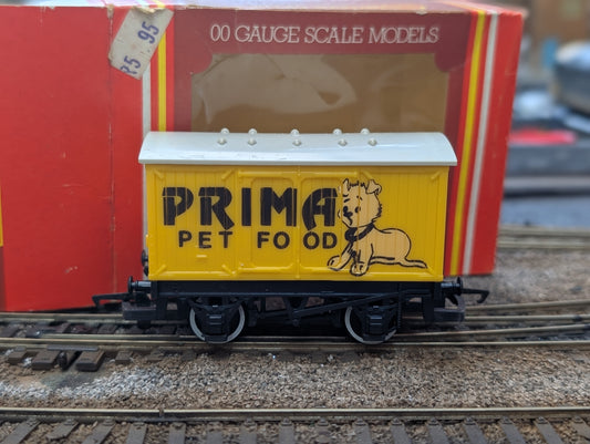 Pre-owned Hornby R149-Prima Prima Pet Food Van boxed, OO gauge.