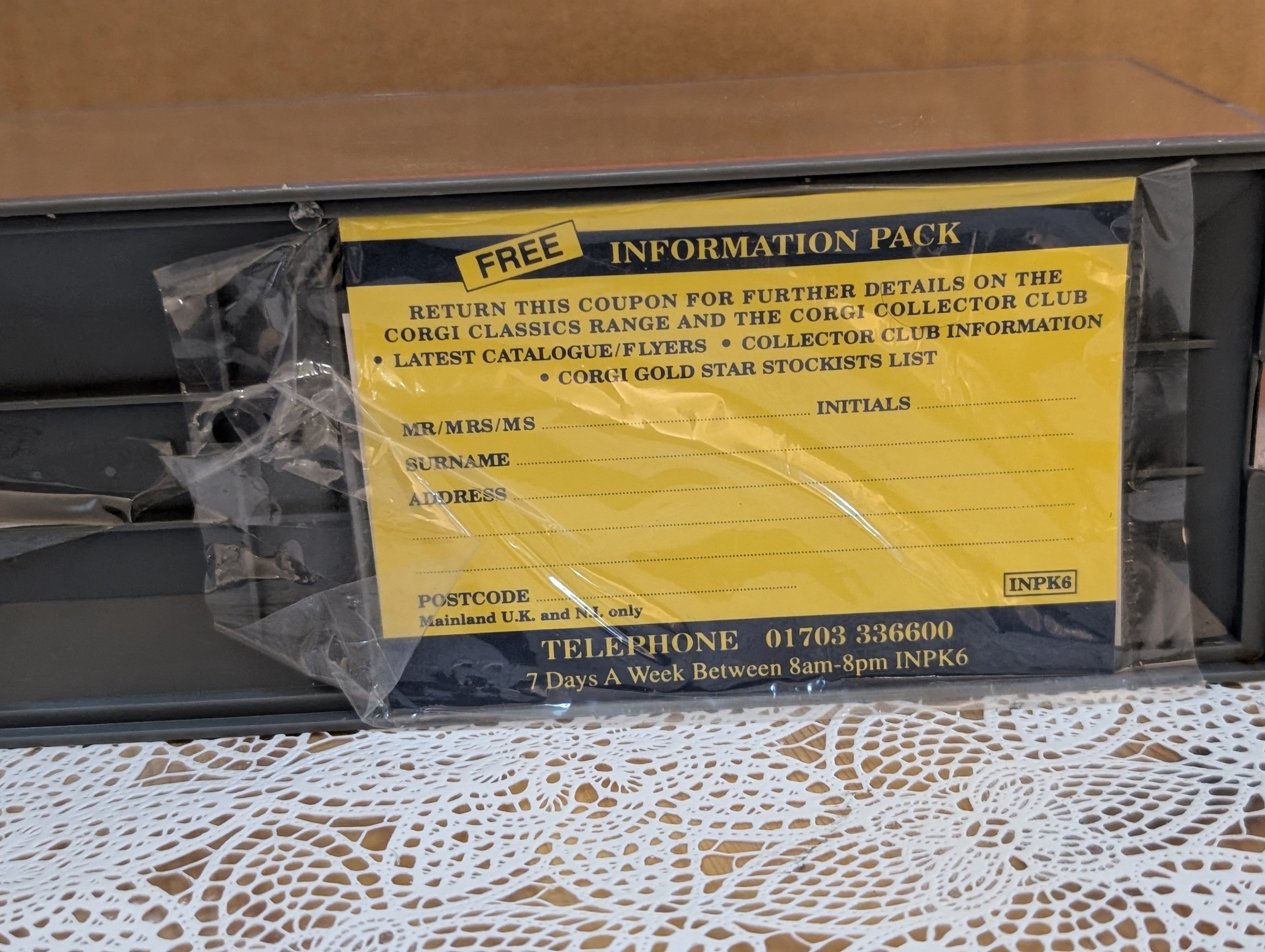 Corgi Original Omnibus 1/76 (OO) scale bus, 4291 Optare Delta, Blackpool Blue Buses boxed