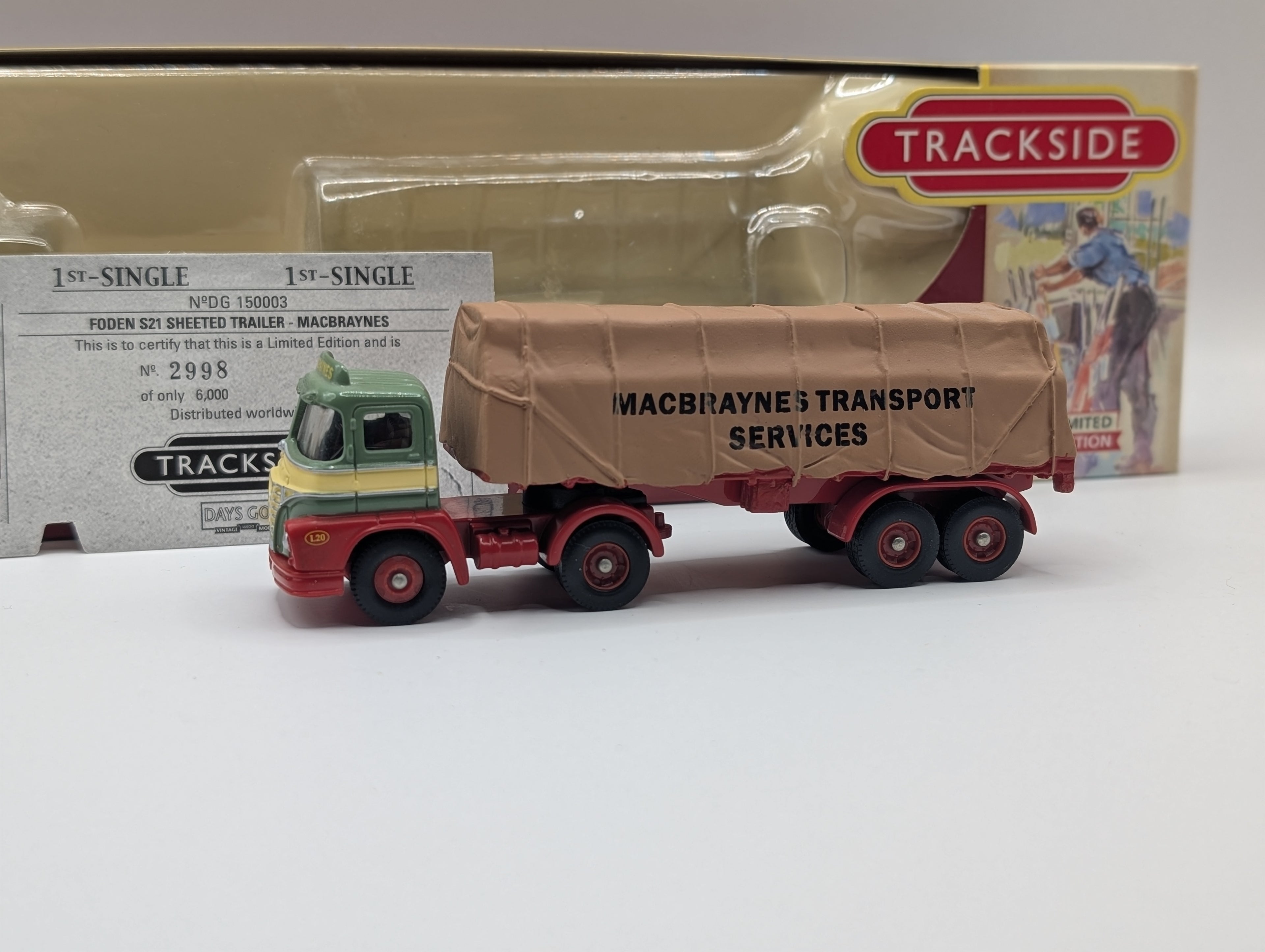 Lledo Trackside DG150003 Foden S21 Sheeted Trailer - Macbraynes (1:76 Scale)