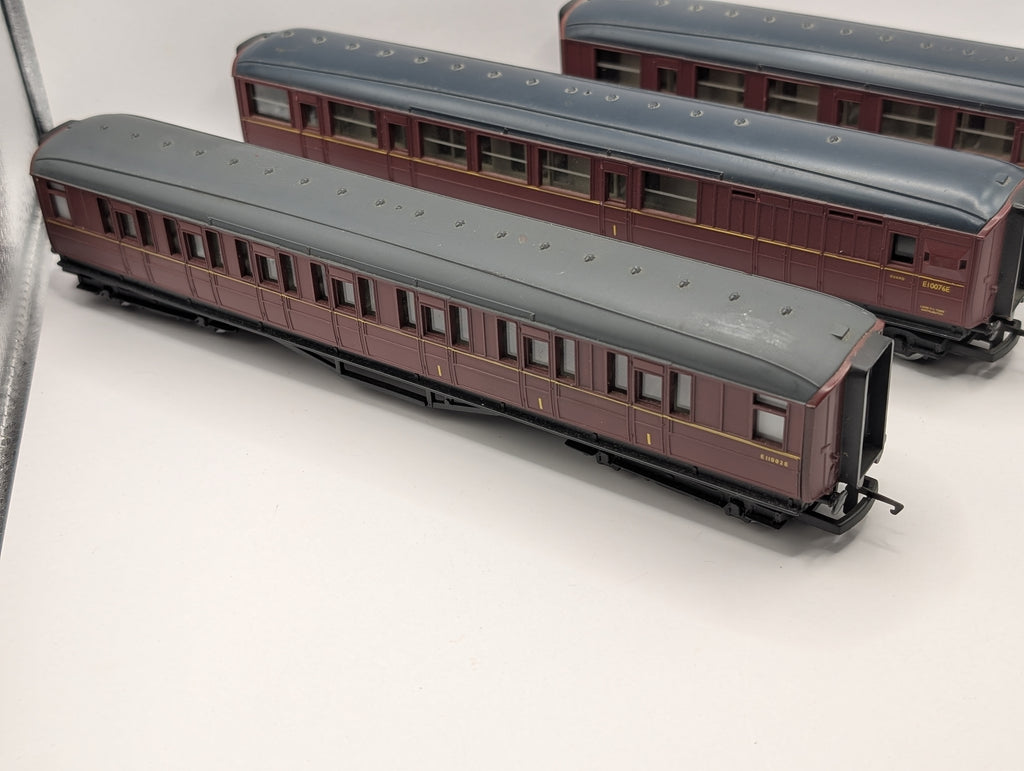 Hornby OO Gauge BR Maroon Gresley Coach 3-Piece Bundle (R448, R400, R483) Pre-Owned