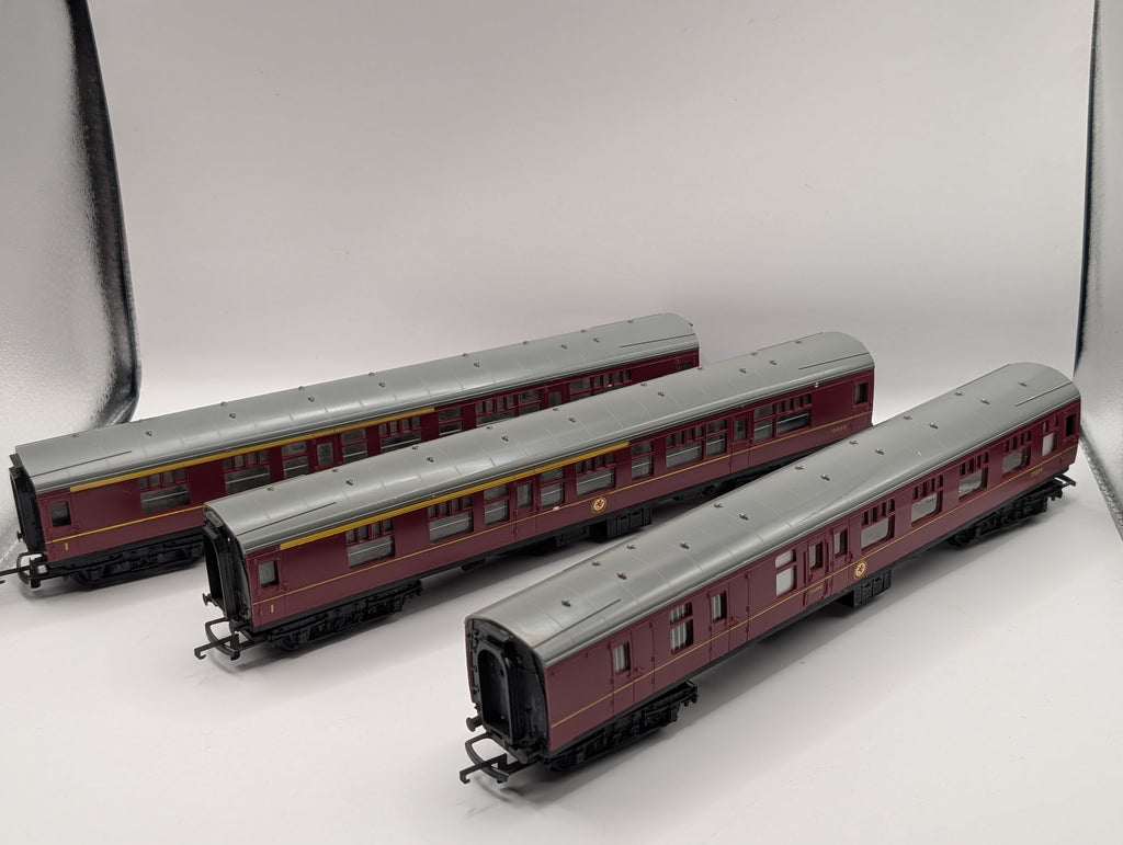 Tri-ang Hornby OO Gauge Mk1 Coaches Maroon Livery Bundle (BSK & 2x Composite) - Unboxed