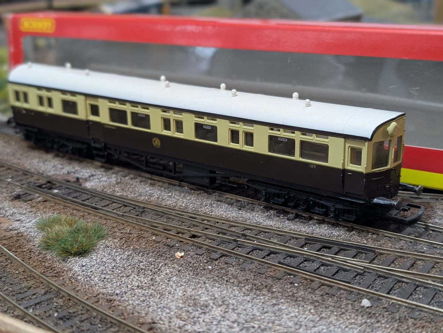 Pre-owned OO gauge Hornby R4186 GWR Autocoach No.189, boxed