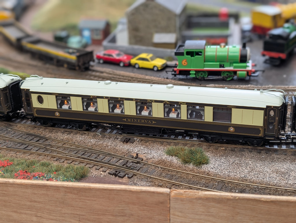 Hornby OO Gauge Super-Detail Pullman 3-Coach Pack (Cygnus, Minerva, Ibis) with Working Table Lamps - VSOE R1038 Split Set