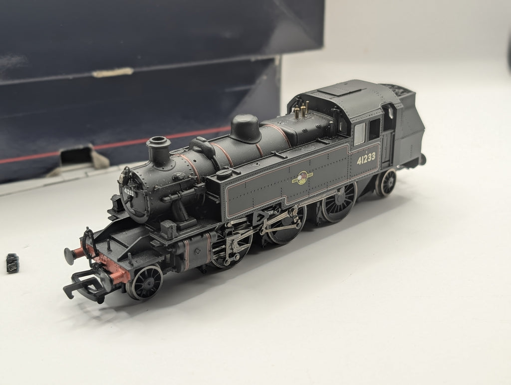 Bachmann 31-452B OO Gauge Ivatt Class 2MT 2-6-2 Tank 41233 BR Black Late Crest - Pre-owned Boxed