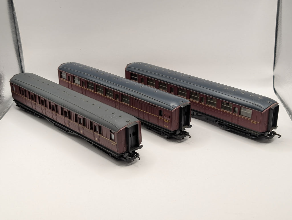 Hornby OO Gauge BR Maroon Gresley Coach 3-Piece Bundle (R448, R400, R483) Pre-Owned