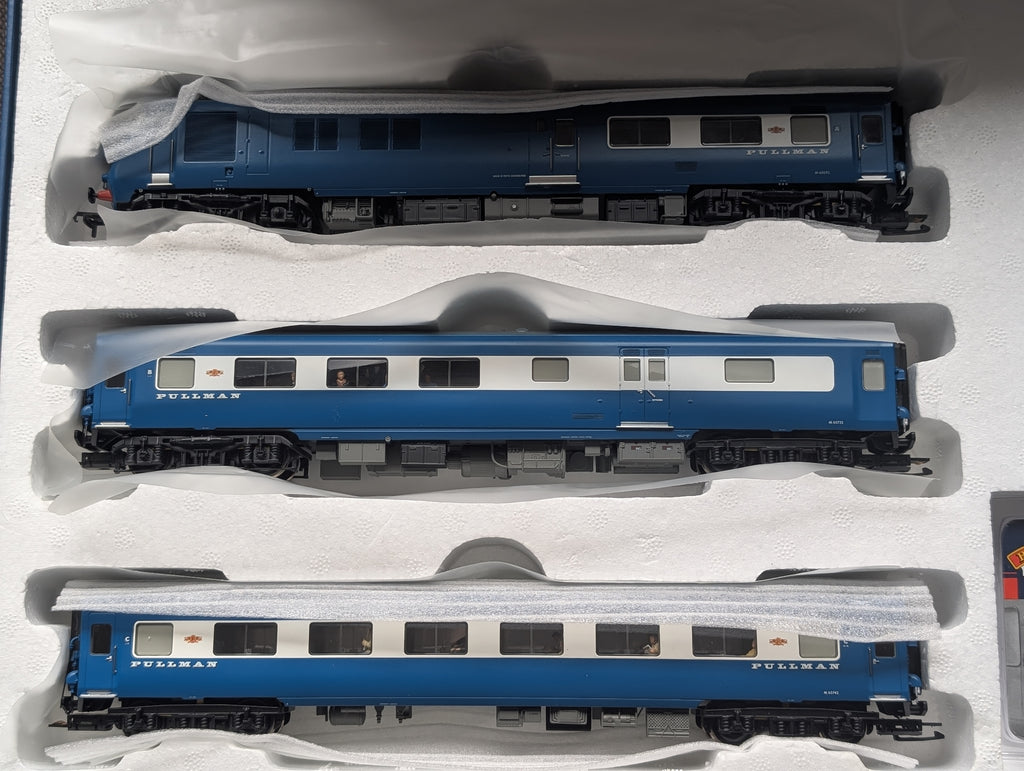 Bachmann 30-425 Midland Pullman Special Collector's Edition Train Pack – Near Mint – Fitted Passengers