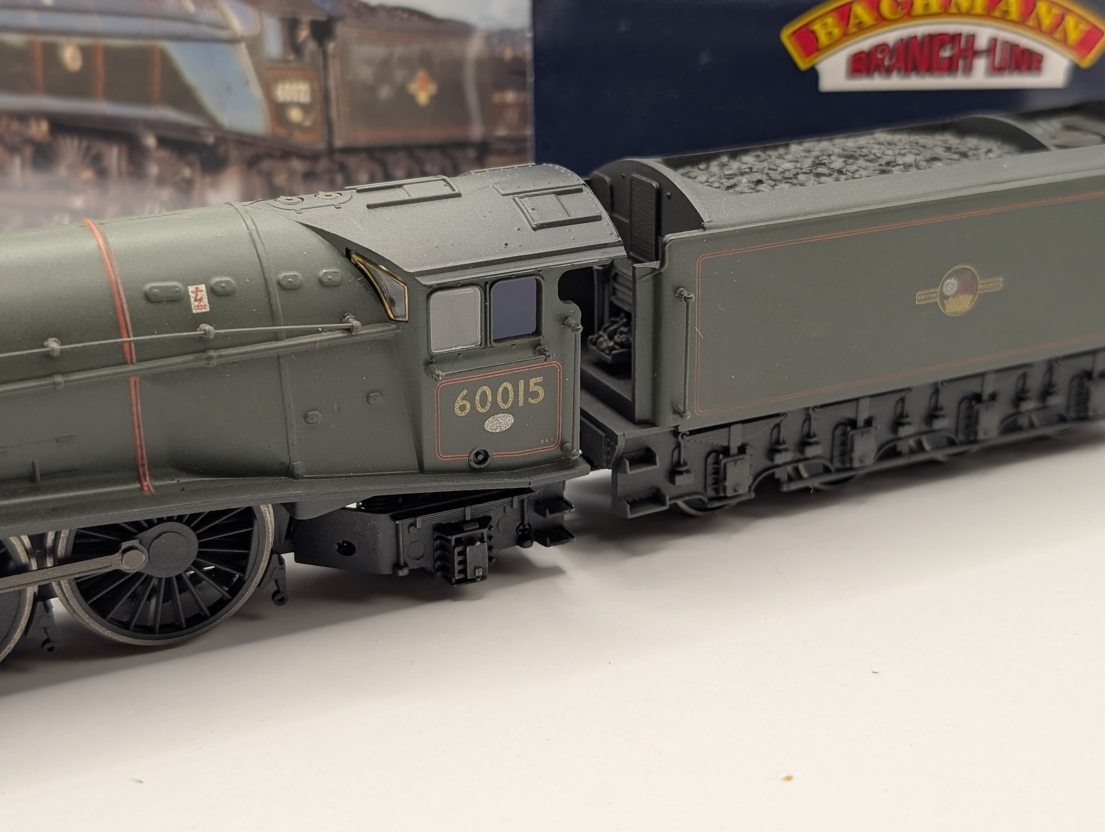 Bachmann OO Gauge 31-960A Class A4 60015 "Quicksilver" BR Green Late Crest (Factory Weathered) – Boxed with Accessories