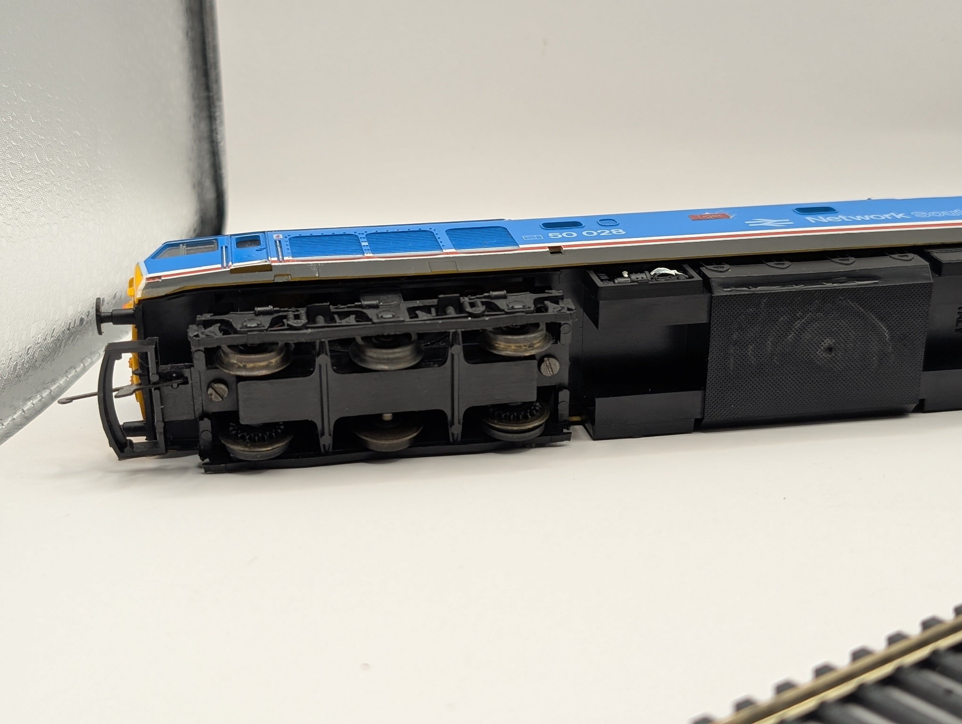 Vintage Lima OO Gauge Class 50 50028 "Tiger" - Revised Network SouthEast - Unboxed