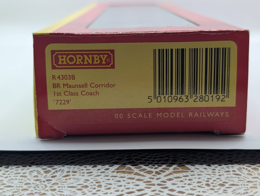 Hornby R4303B OO Gauge BR Maunsell Corridor 1st Class Coach S7229S Boxed