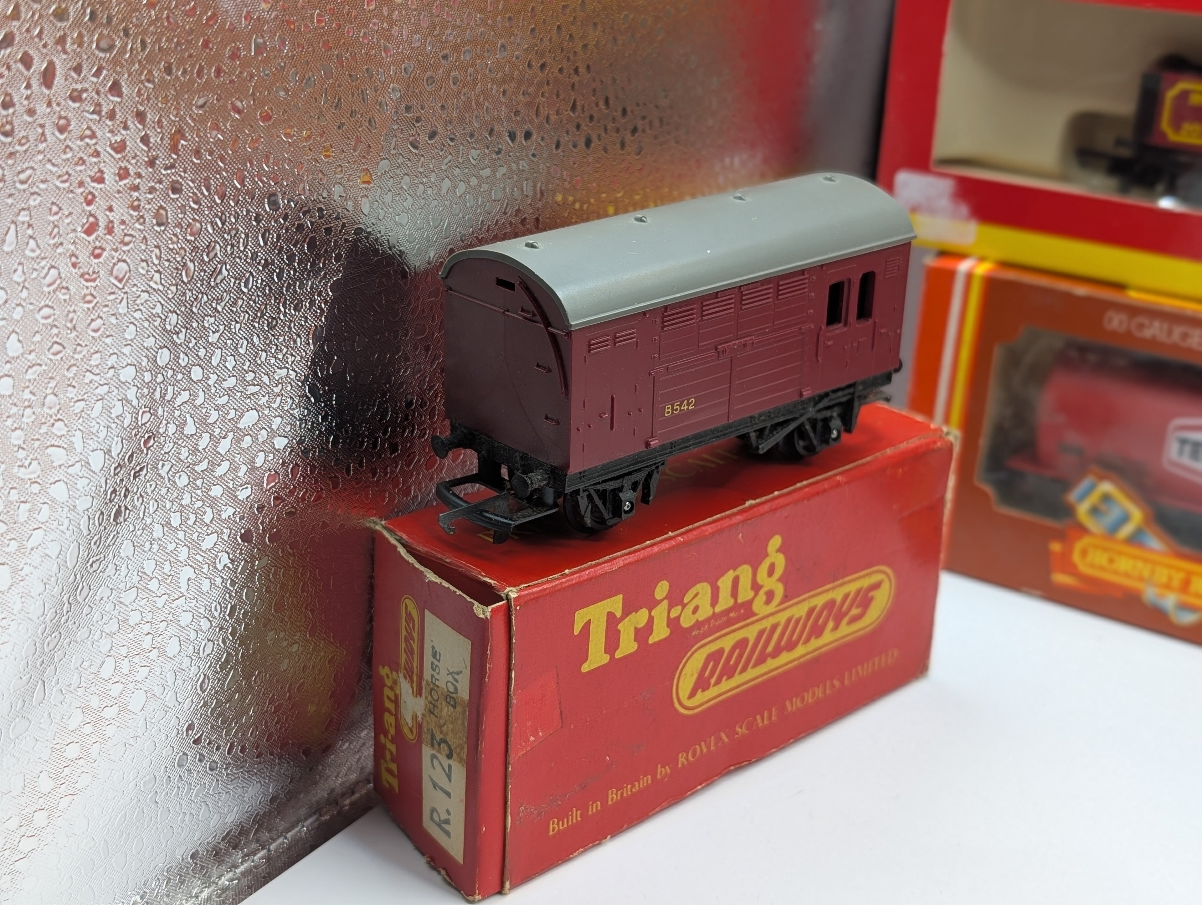 Job lot x 9 OO gauge boxed wagons, Hornby, Triang Lima