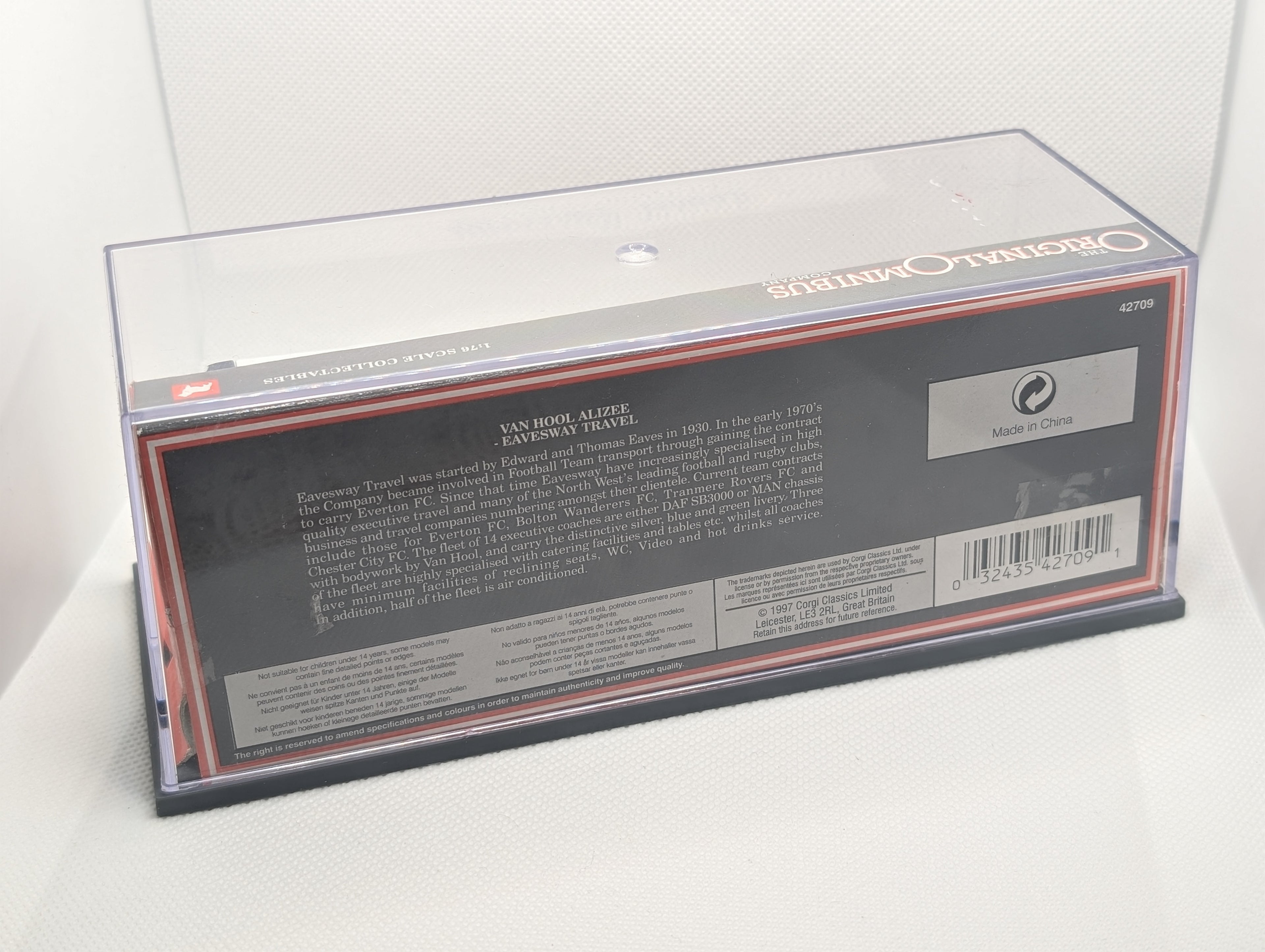 Corgi 42709  - Van Hool Alizee Eavesway Travel 1:76 Scale, OO Scale Coach