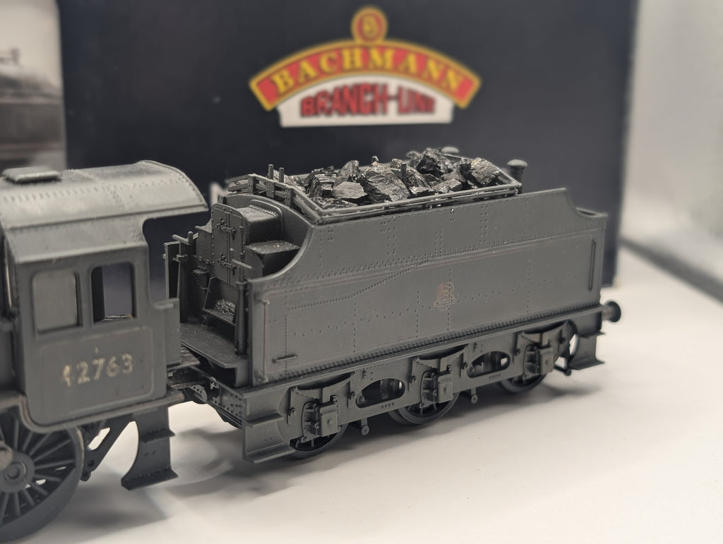 Bachmann 32-179 Crab 42763 BR Lined Black Early Emblem Weathered OO Gauge Boxed